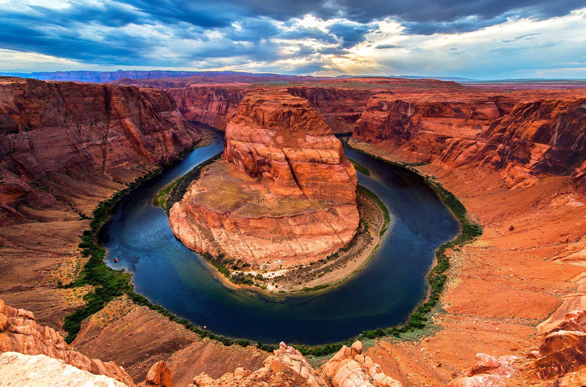 Horseshoe Bend, Arizona, USA. Photo: shutterstock 1353636062