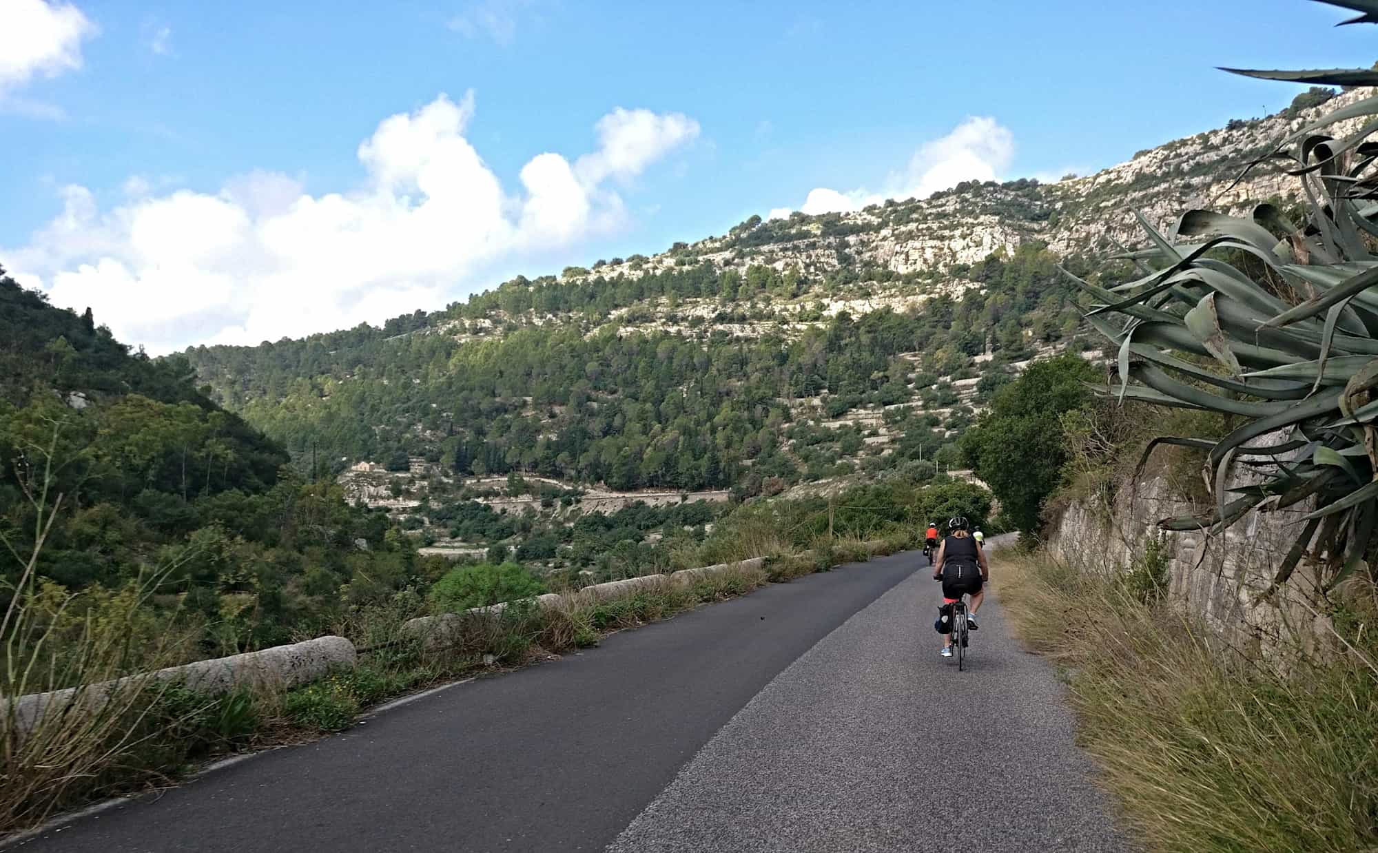 Cycling backroads, Sicily Photo:Host/Ciclofree