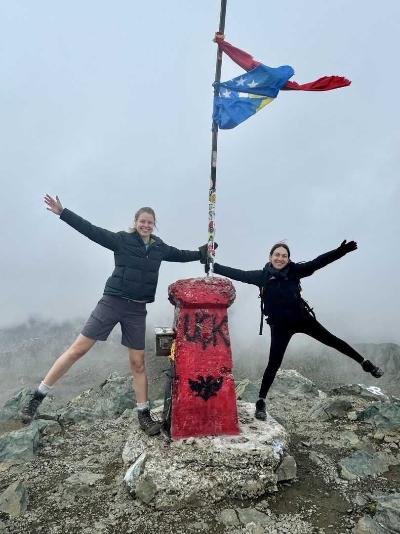 Excellent experience with a strong hiking group