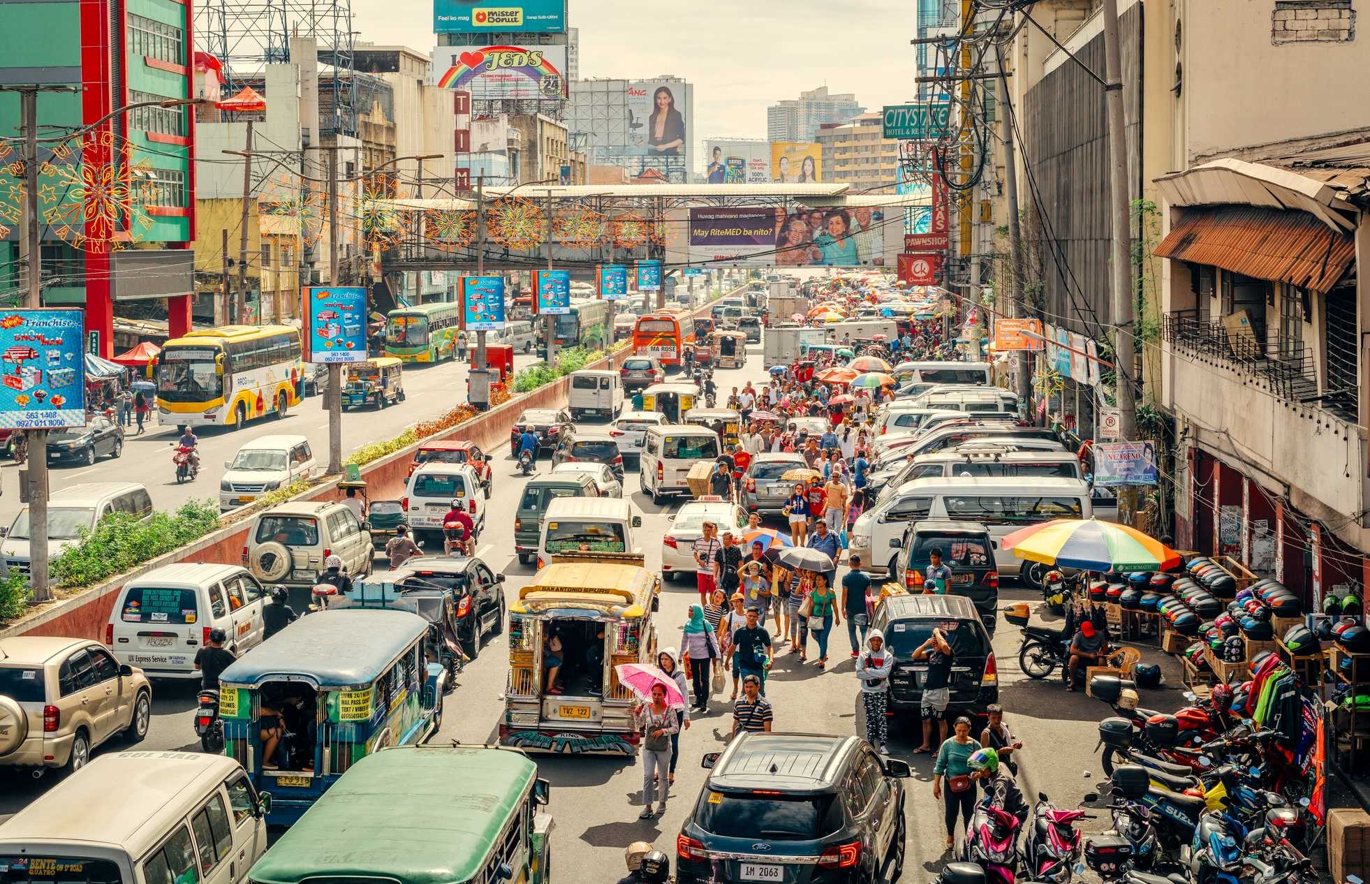 Traffic stopped the street in Manila