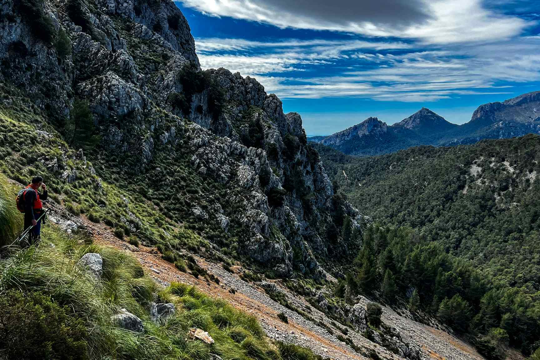 Hiking along the GR221 in Mallorca. Photo: Host/Rumbo a Picos