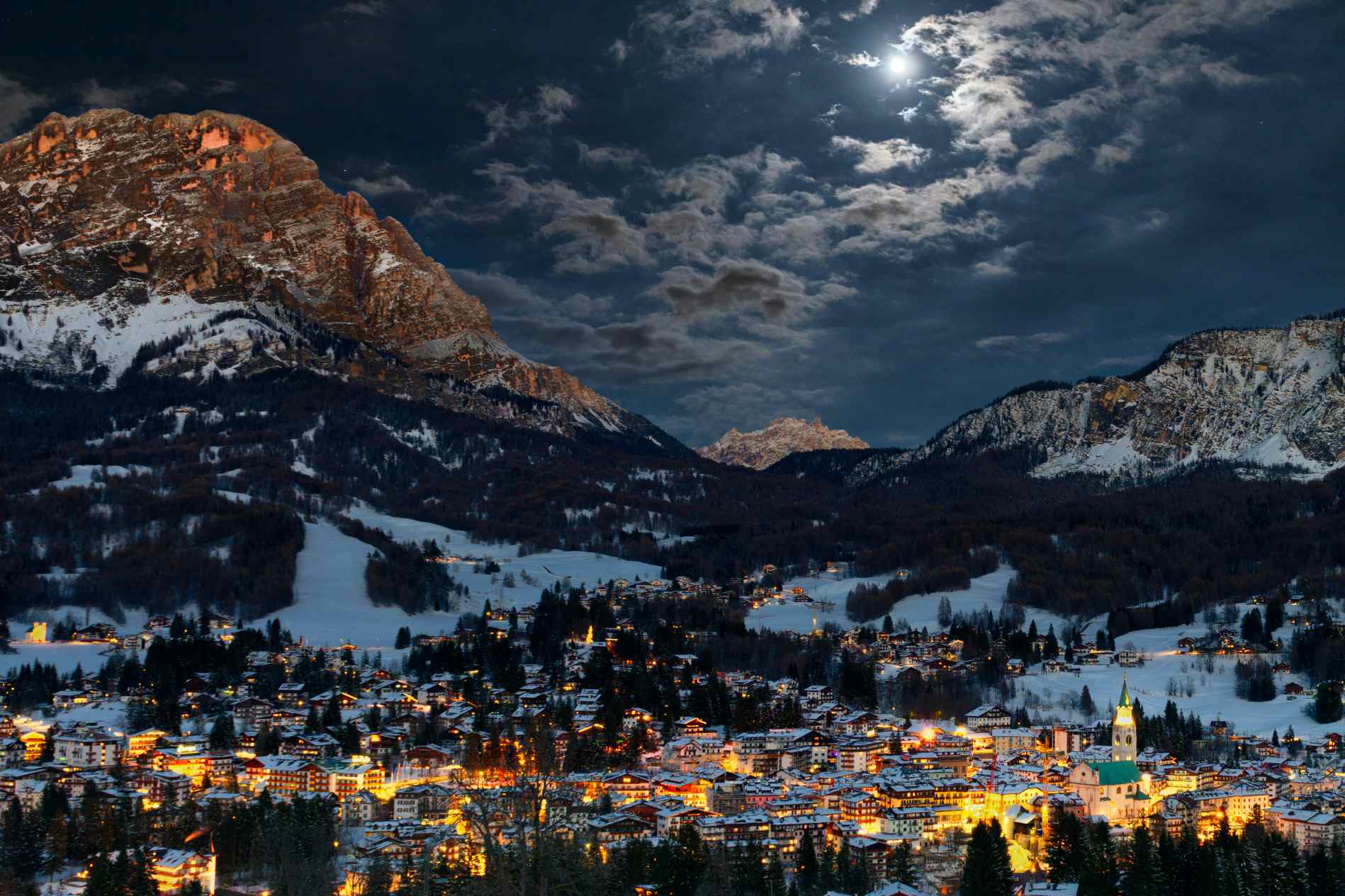 Cortina D'Ampezzo by night, Italy