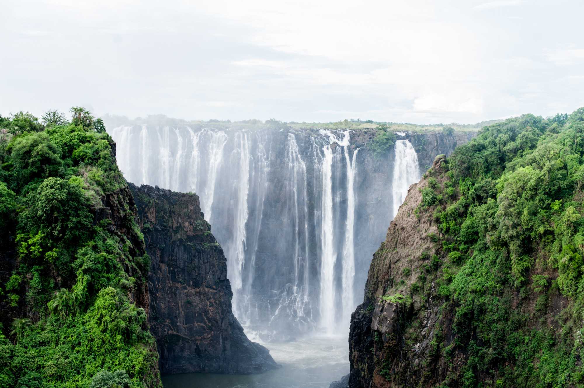 Victoria Falls, 'the smoke that thunders' or Mosi-oa-Tunya, at the border between Zambia and Zimbabwe, Africa