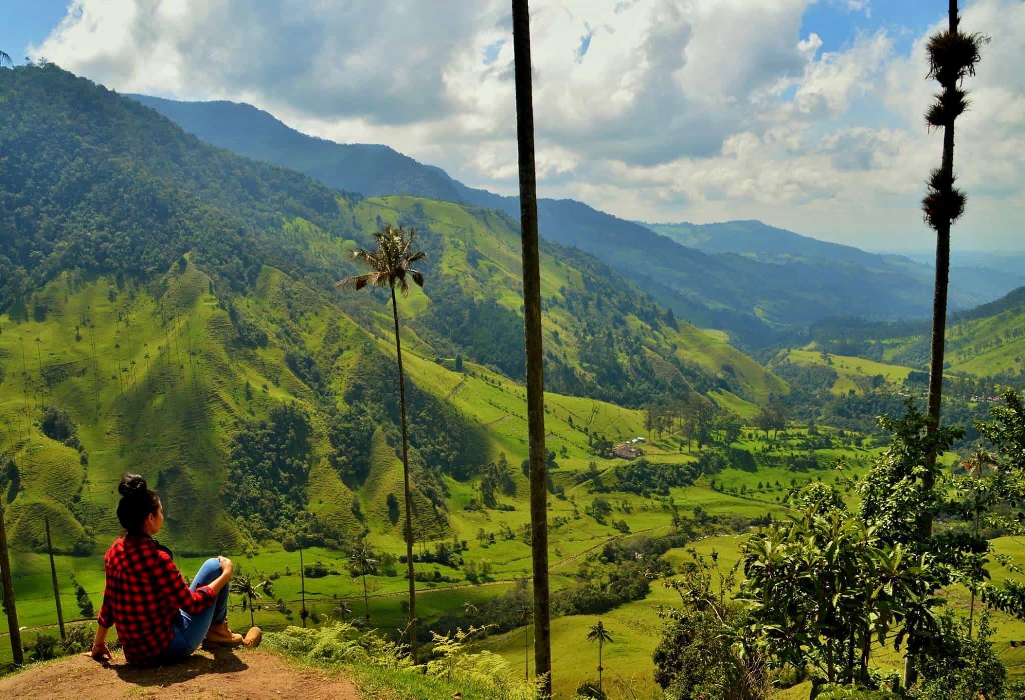 Hiker posing by the Cocoroa Valley, Colombia.