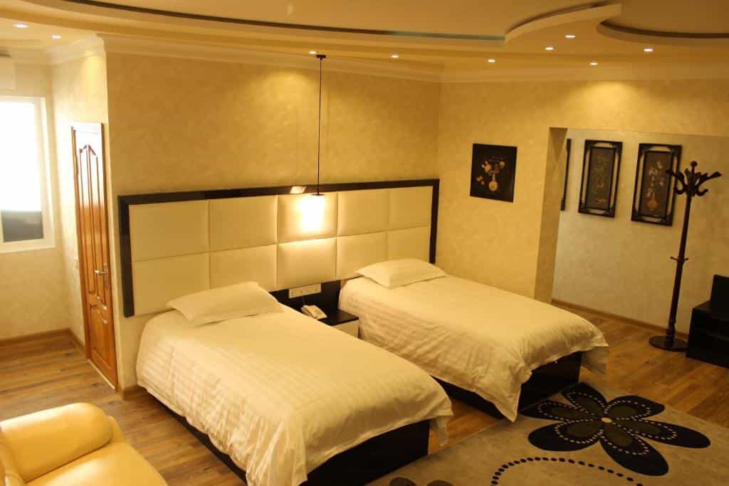 Atlas Hotel twin room