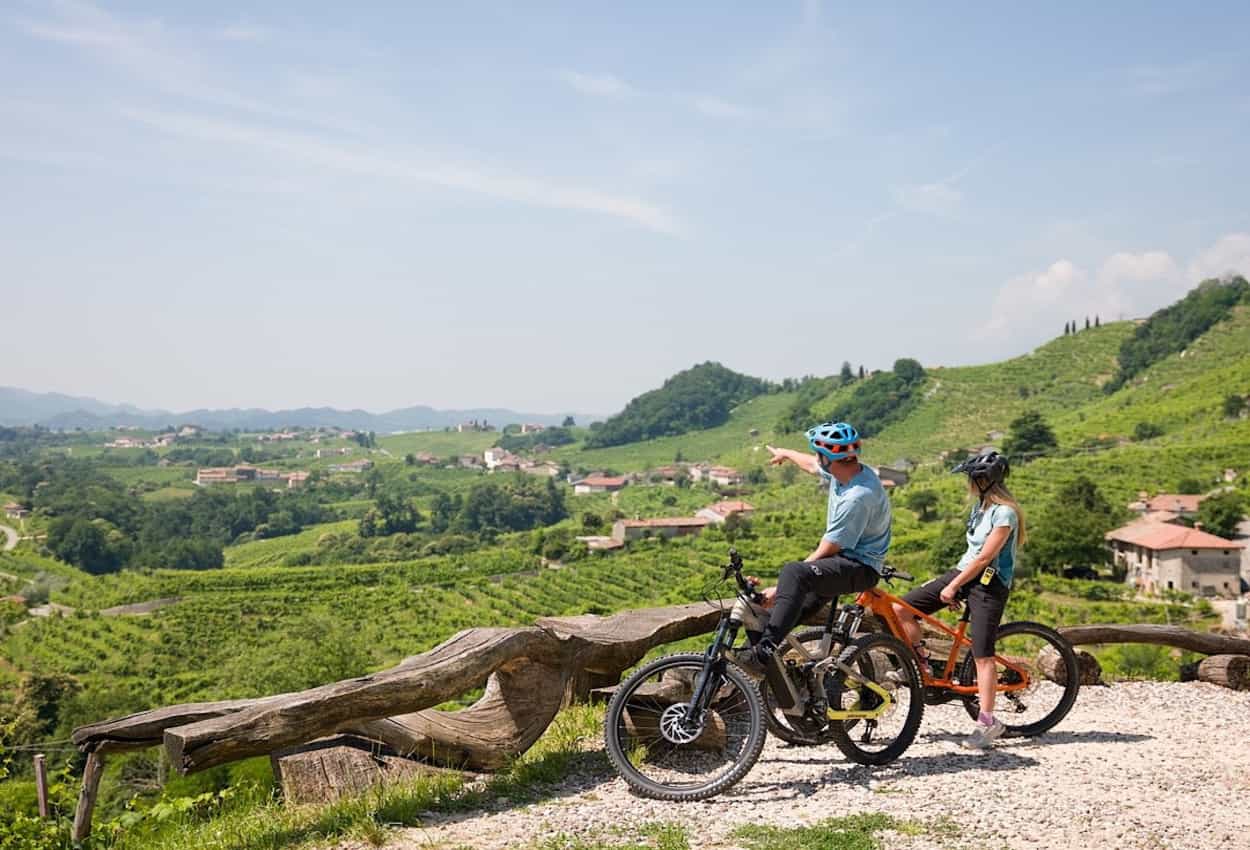 e-biking Prosecco Hills. Photo: Four Seasons, host