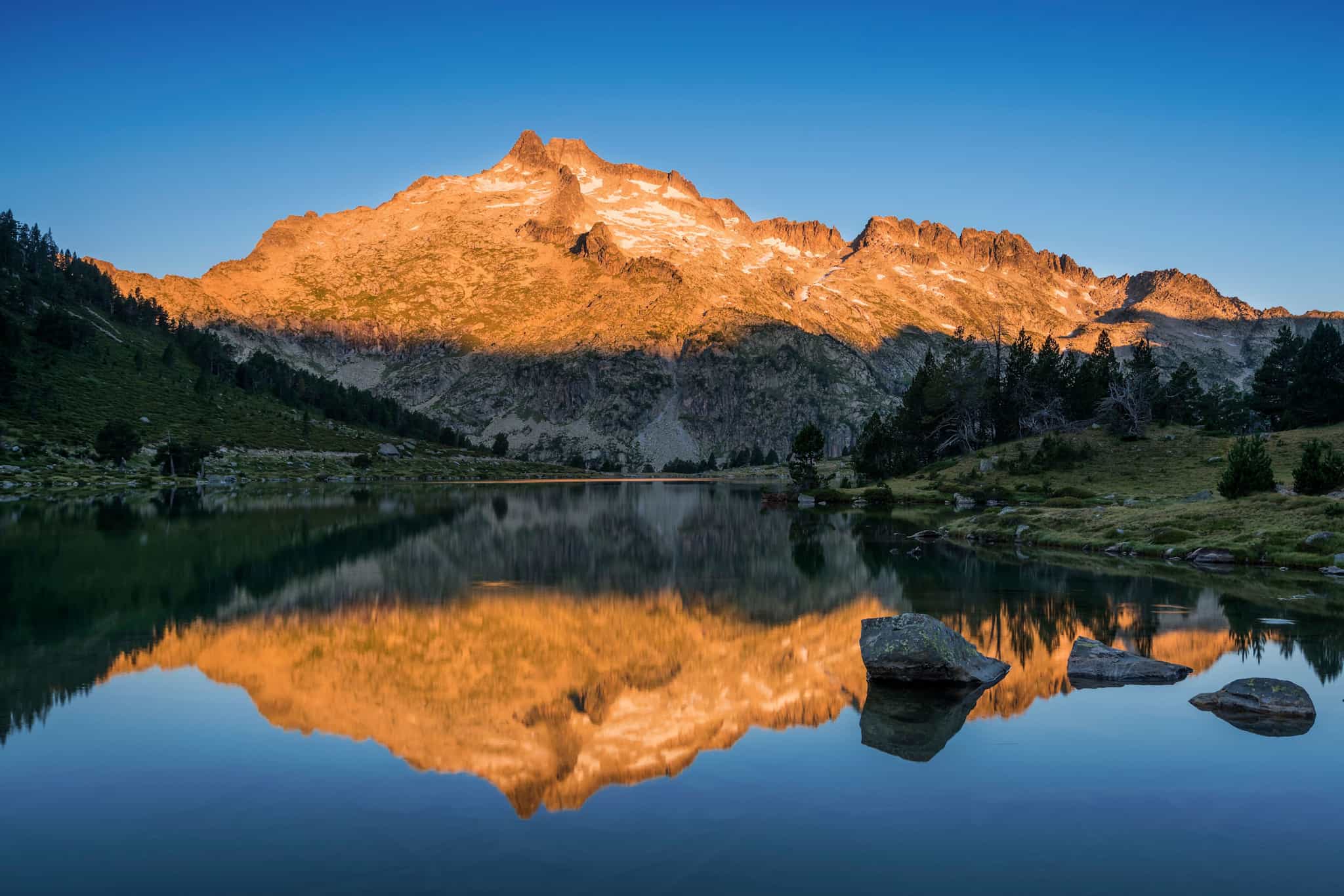 Néouvielle Nature Reserve, Pyrenees, France. Photo: GettyImages-1459584603