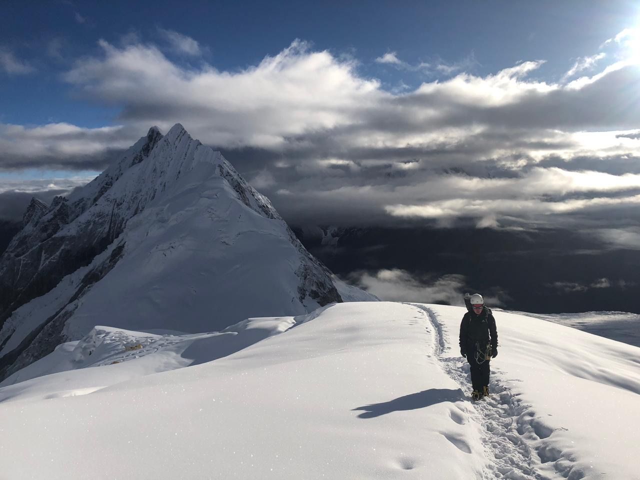 Jessica climbs Manaslu, an 8,163m-high mountain in Nepal. Photo: Jessica Hepburn.