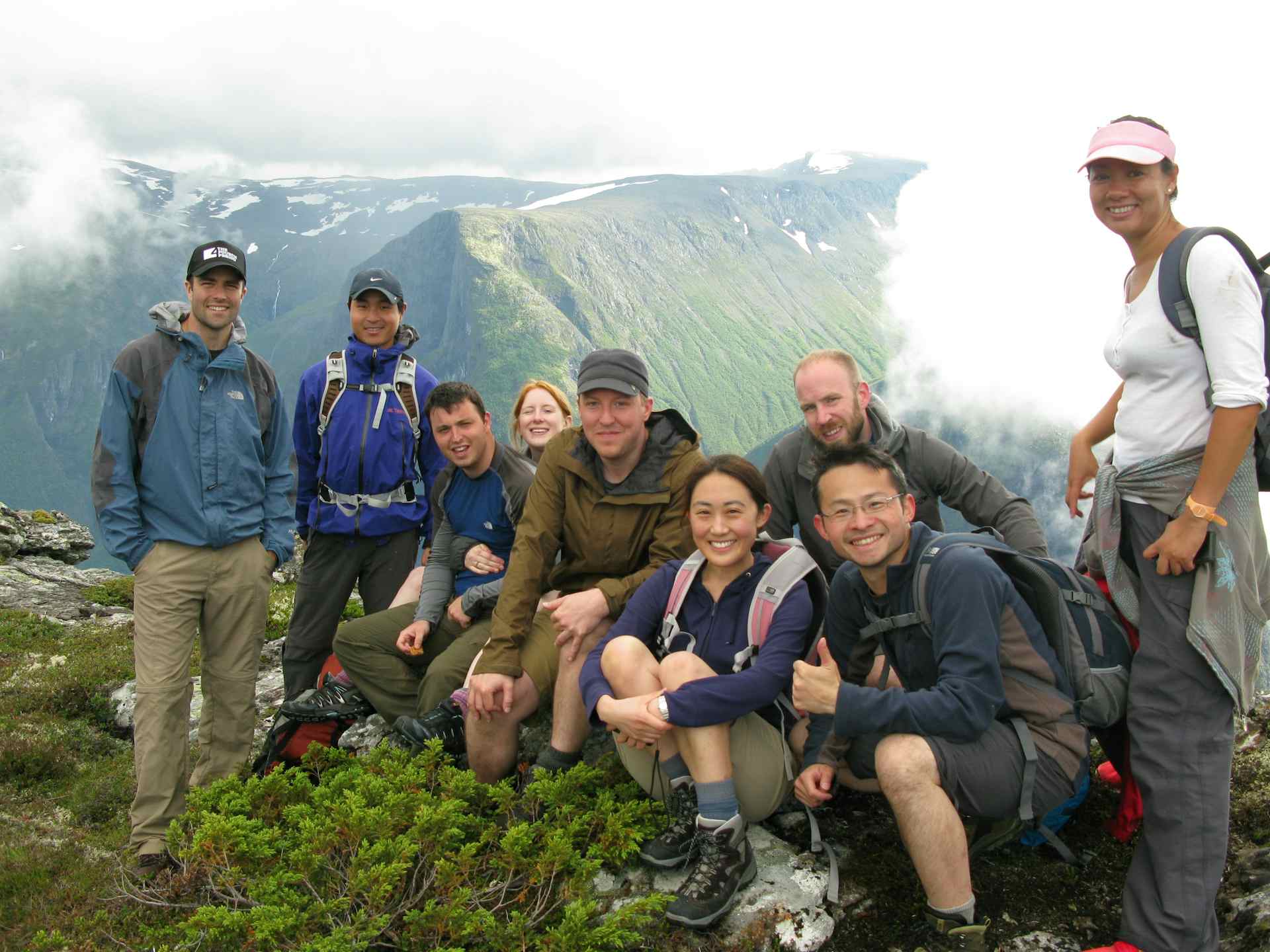 Back country hiking near Fresvik. Photo: Nordic Ventures.