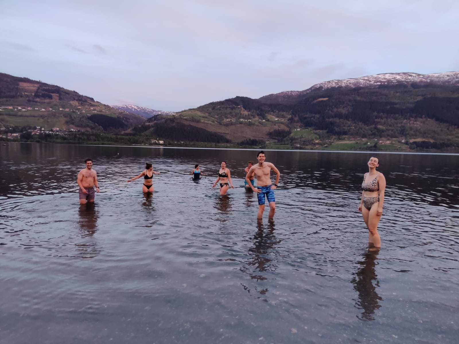 Wild swimming in Vansvatnet, Norway