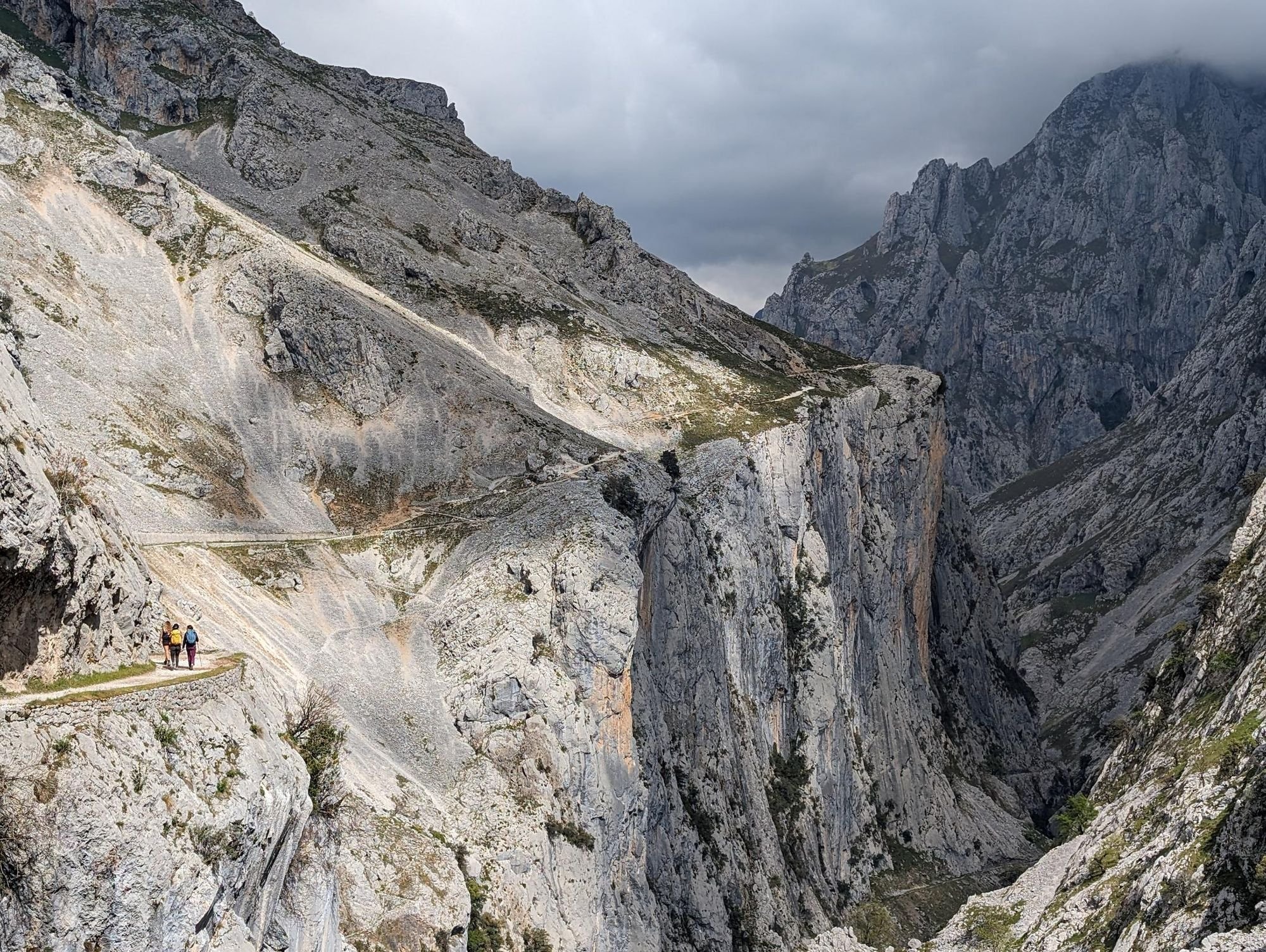 The Cares Gorge Trail. Photo: Stuart Kenny.