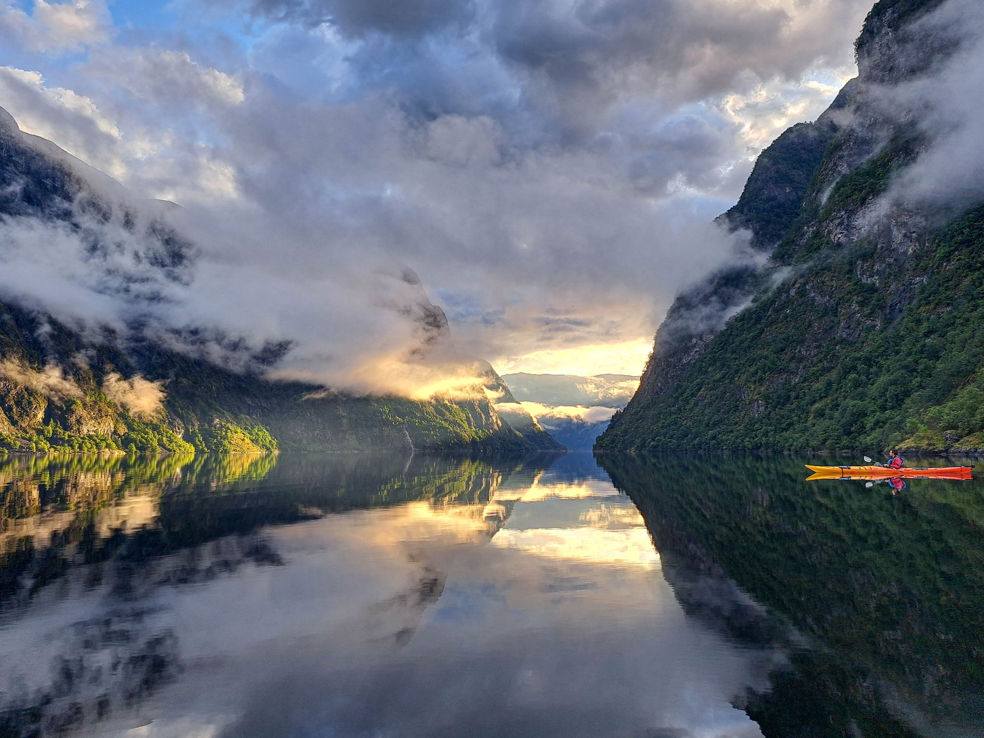 Kayaking the Nærøyfjord, Norway. Photo: Nordic Ventures.