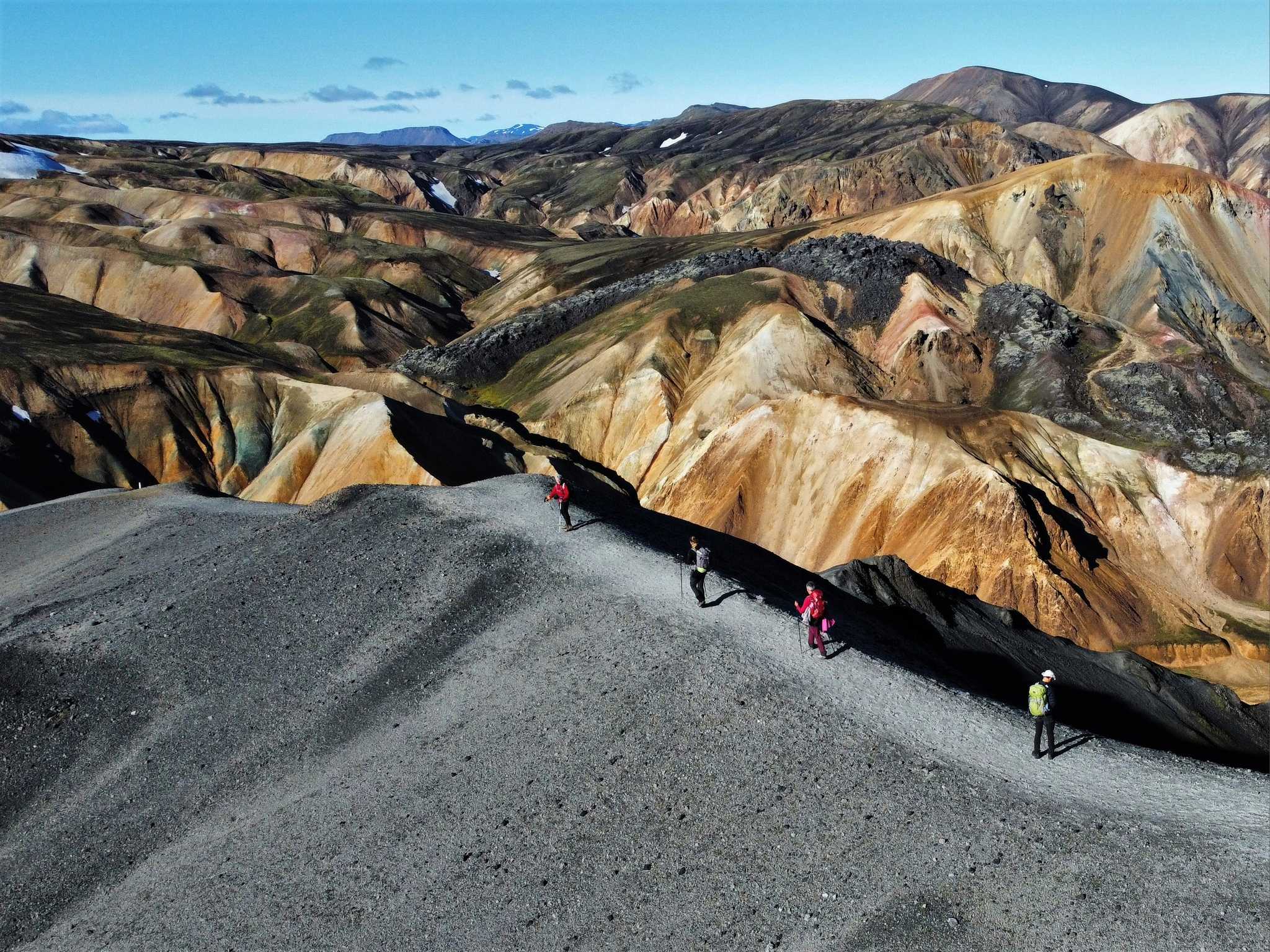 Hiking Laugavegur. Photo: Icelandic Mountain Guides.