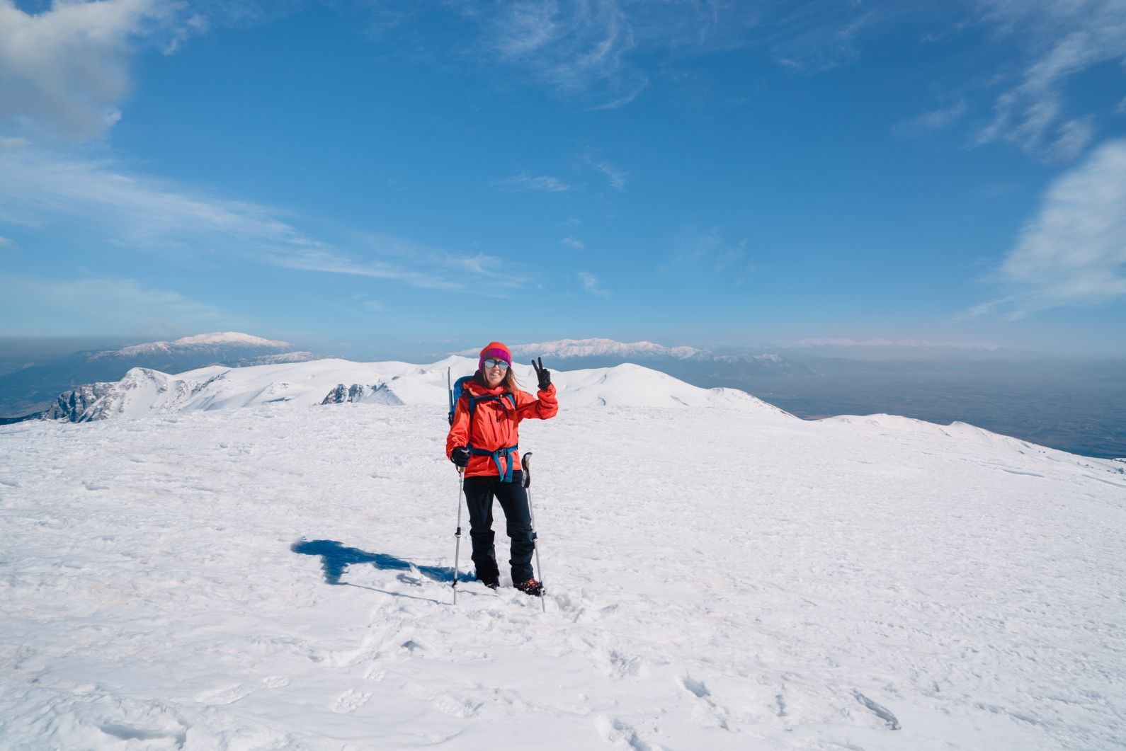 Suitably prepared for winter hiking. Photo: Getty.