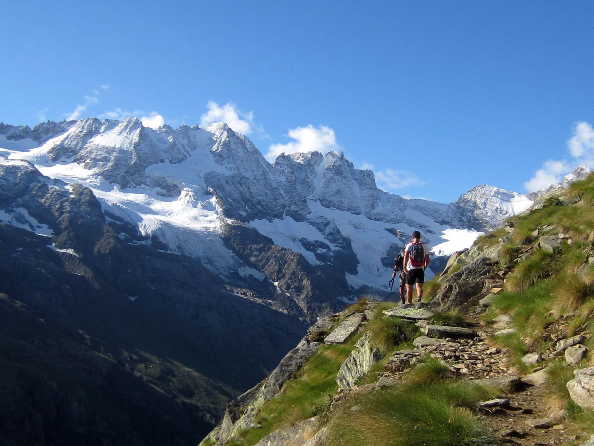 Hiking in the Gran Paradiso. Photo: Getty.