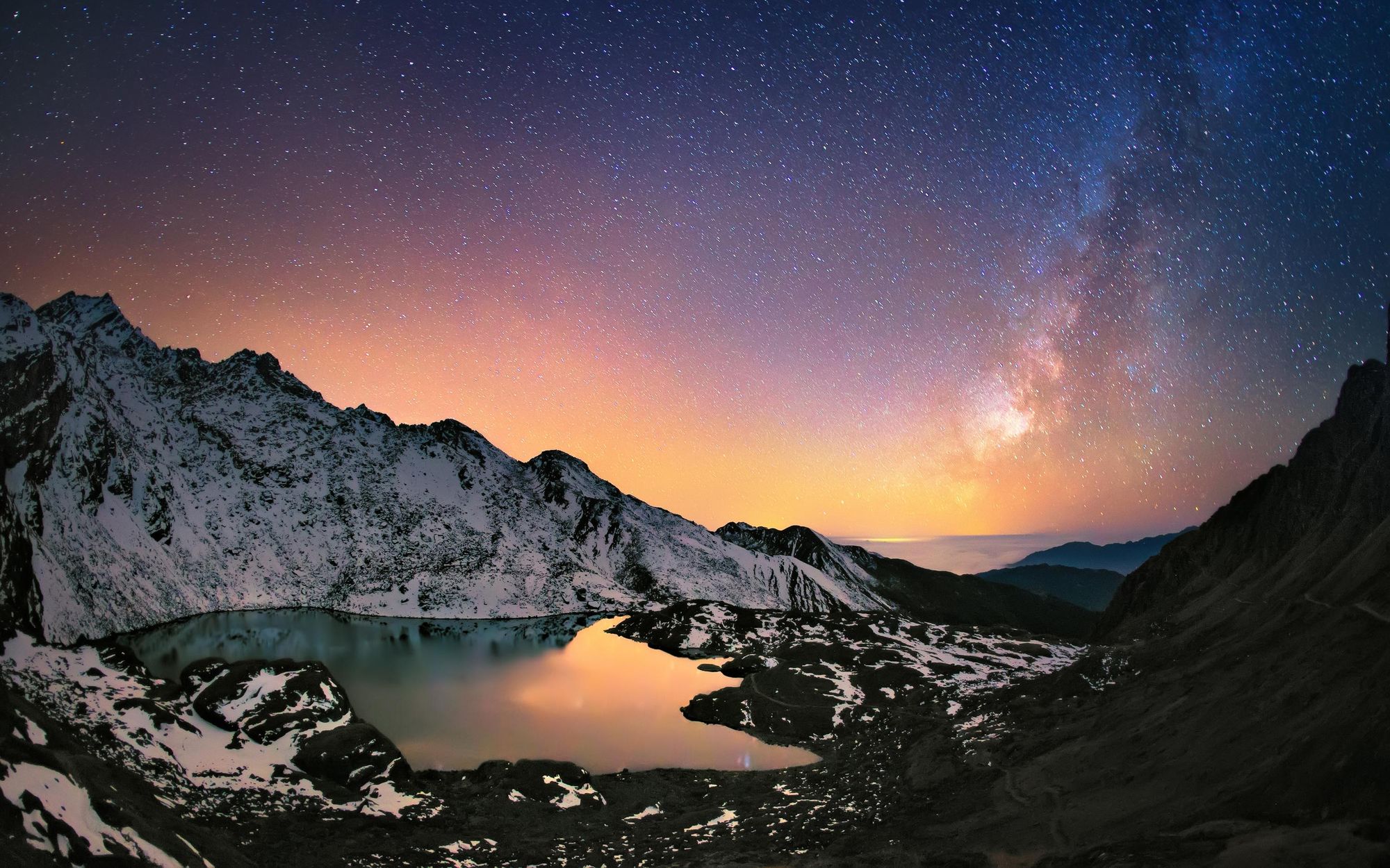 Hills around Gosaikunda lake (4,438 m) in the Himalayas and the Langtang region. Photo: Getty