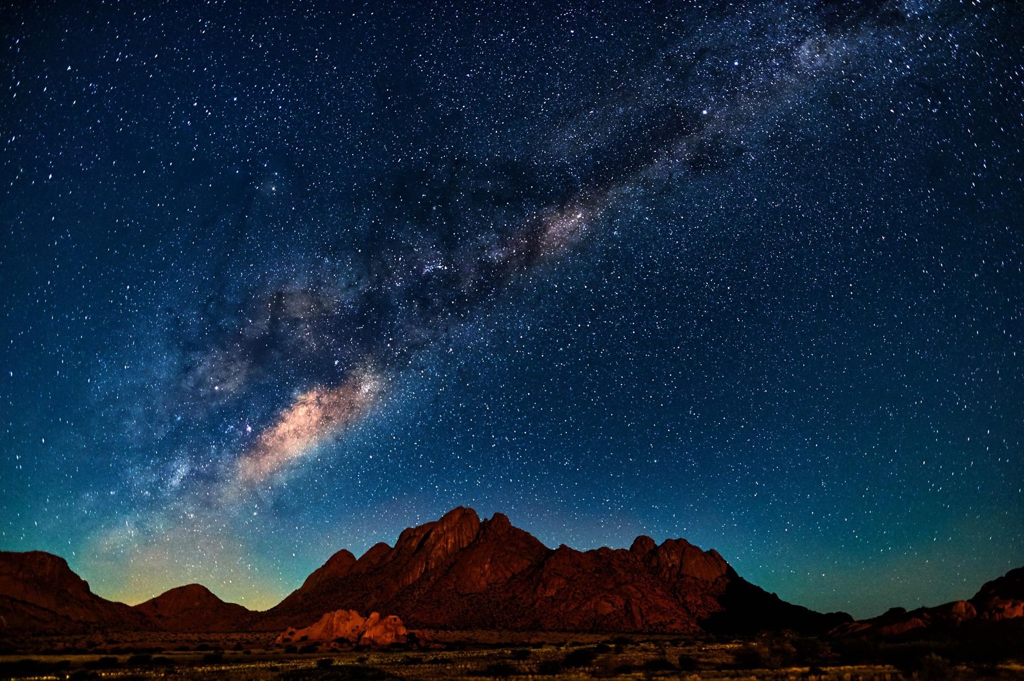 Night landscape with the Milky Way in Namibia in the Spitzkoppe area. Photo: Getty