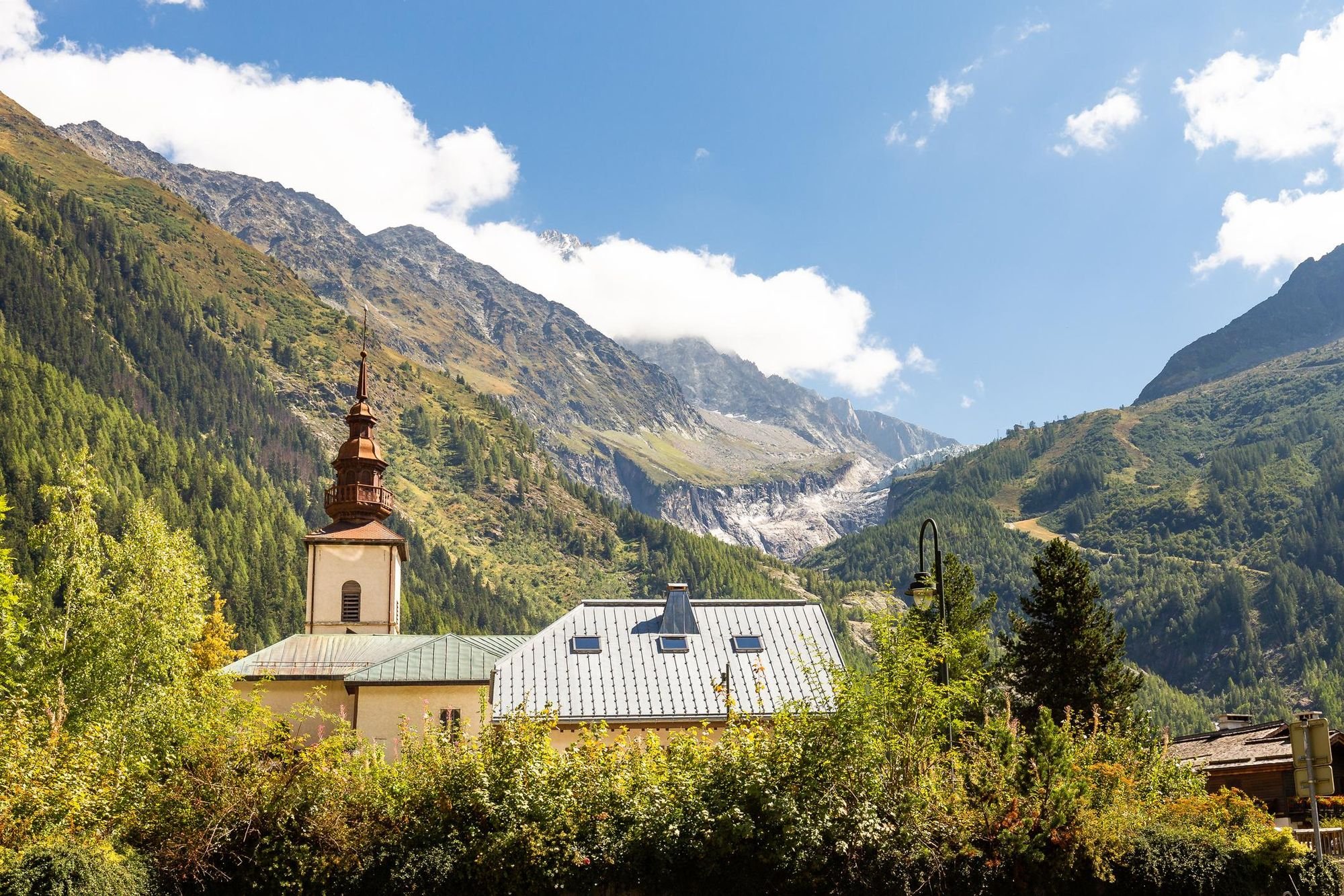 The Saint-Pierre Church of Argentière, which gives a good idea of the scenery on this trek. Photo: Getty