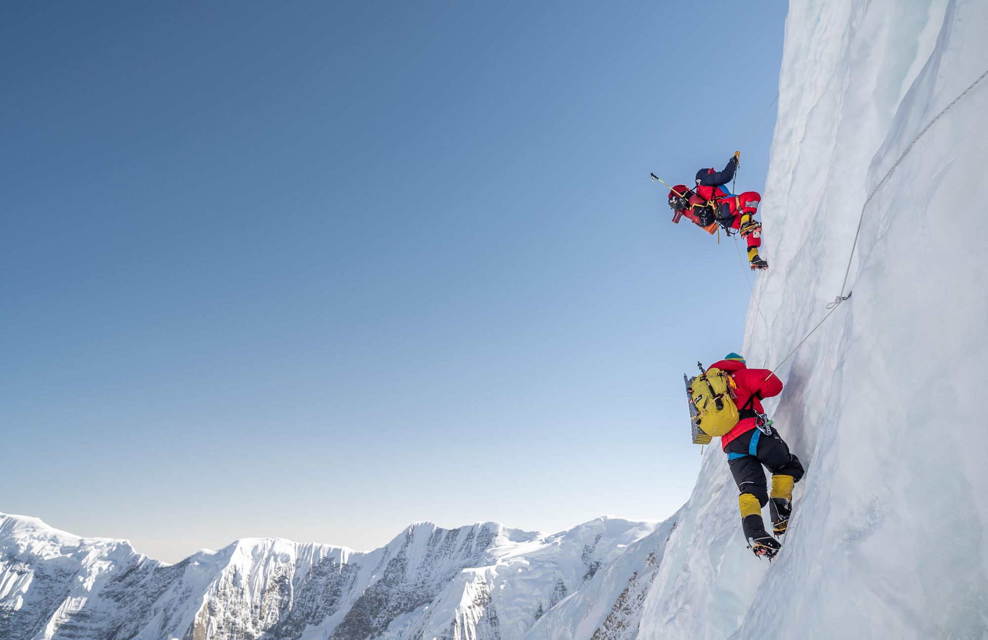 On the icy walls of the Himalayas. Photo: Uta Ibrahimi