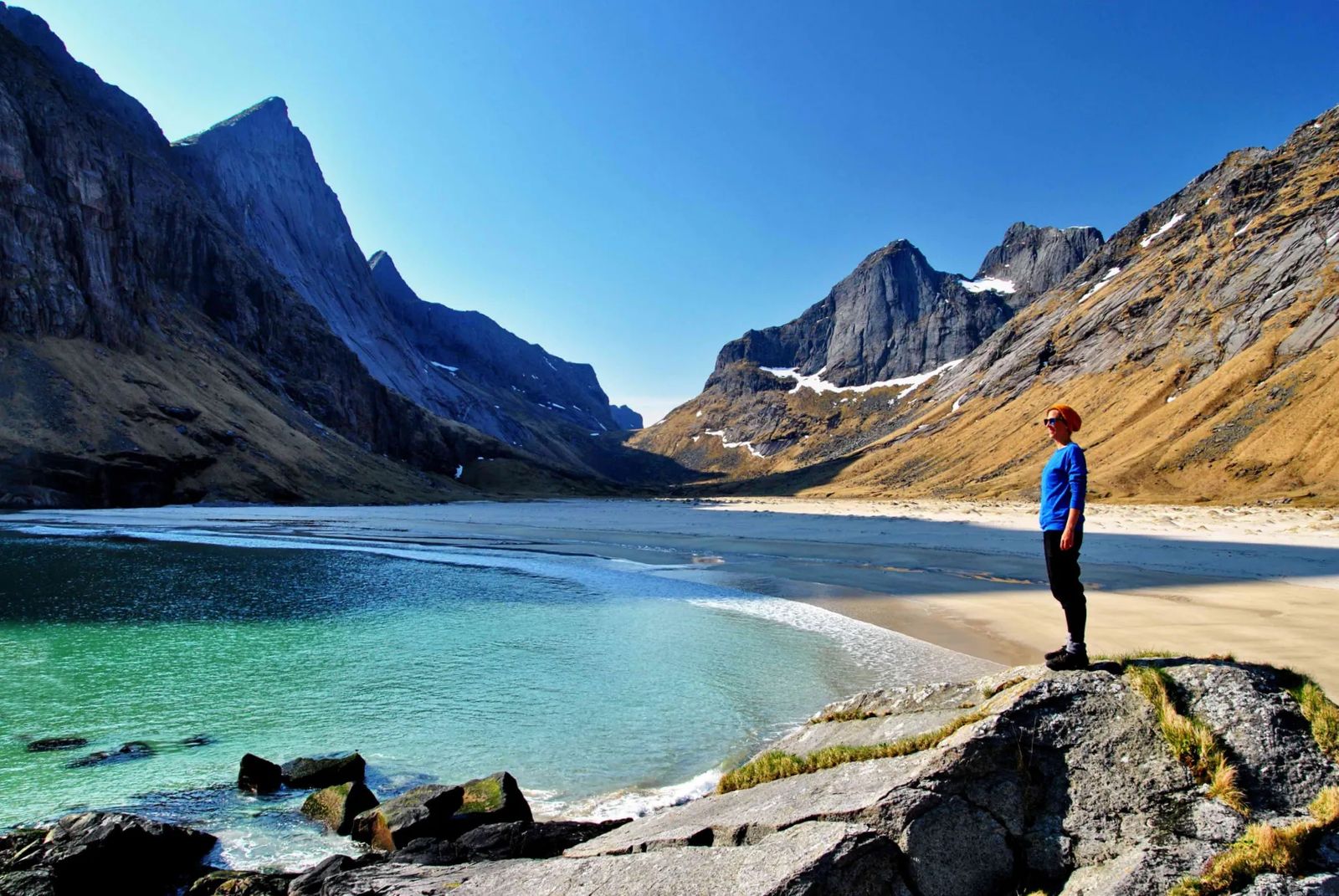 The 7 Best Hikes On The Lofoten Islands